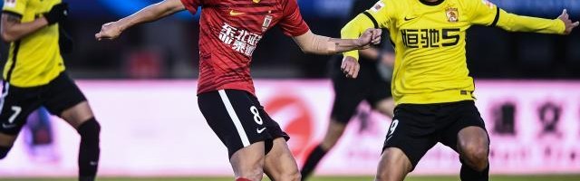 kaiyun安全登录-黄博文登场广州队艰难抢1分 保级只剩郑智1王牌？