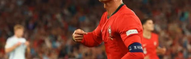 kaiyun安全登录-C罗为何替补？马丁内斯：赛程太密集，要保护他